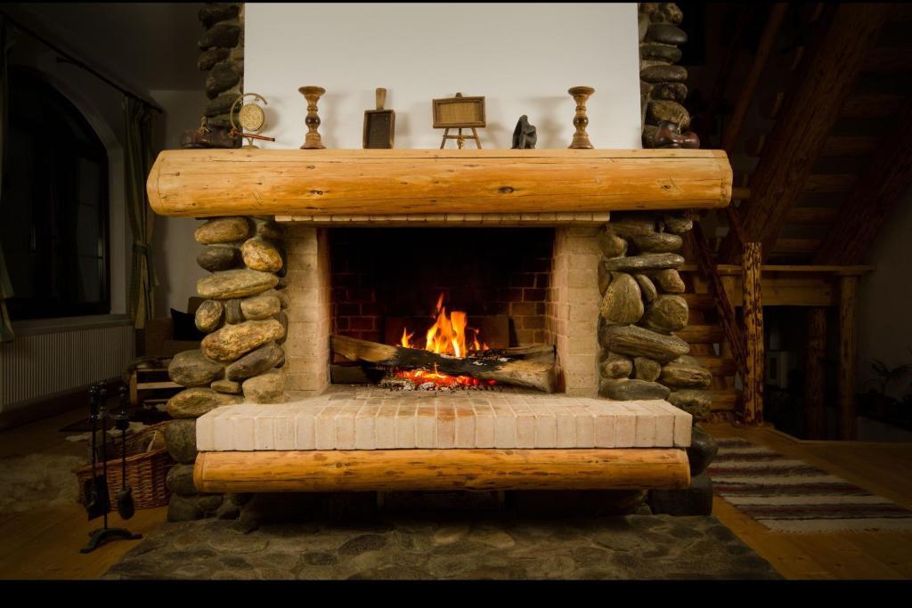 Casa Mosului - Transfagarasan Bed & Breakfast Кырцишоара Экстерьер фото